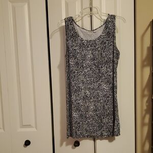 LOGO by Lori Goldstein Black and White Fitted Sleeveless Tank Top